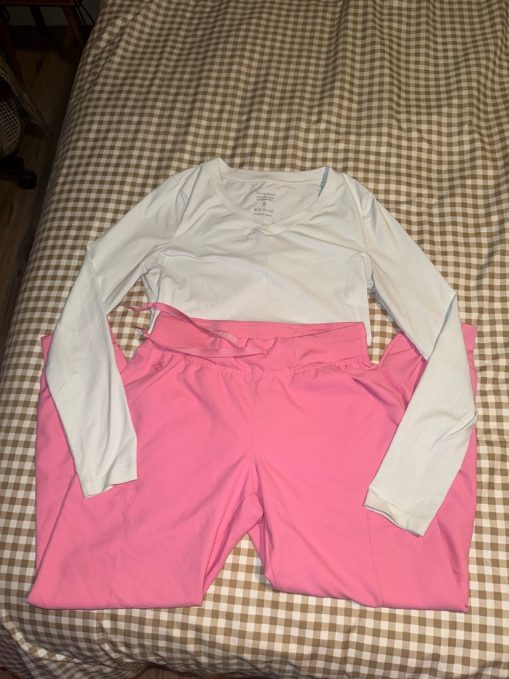 Med Couture Pink scrub pants with top